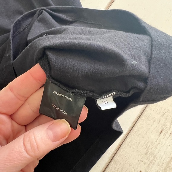 Unisex JW Anderson Black Single Knot T-Shirt - Picture 8 of 8